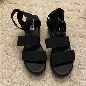 Platform sandals nwot